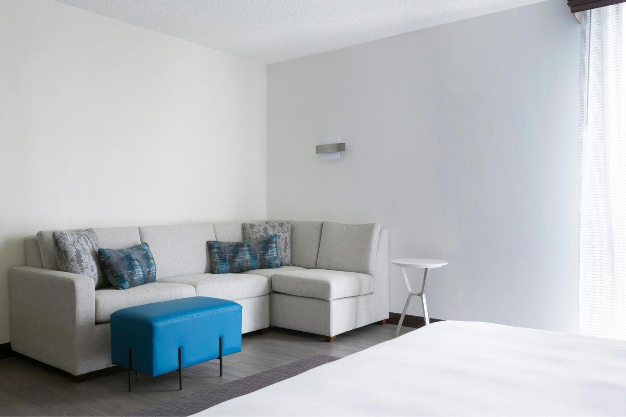 Greensboro-High Point Marriott Airport Экстерьер фото