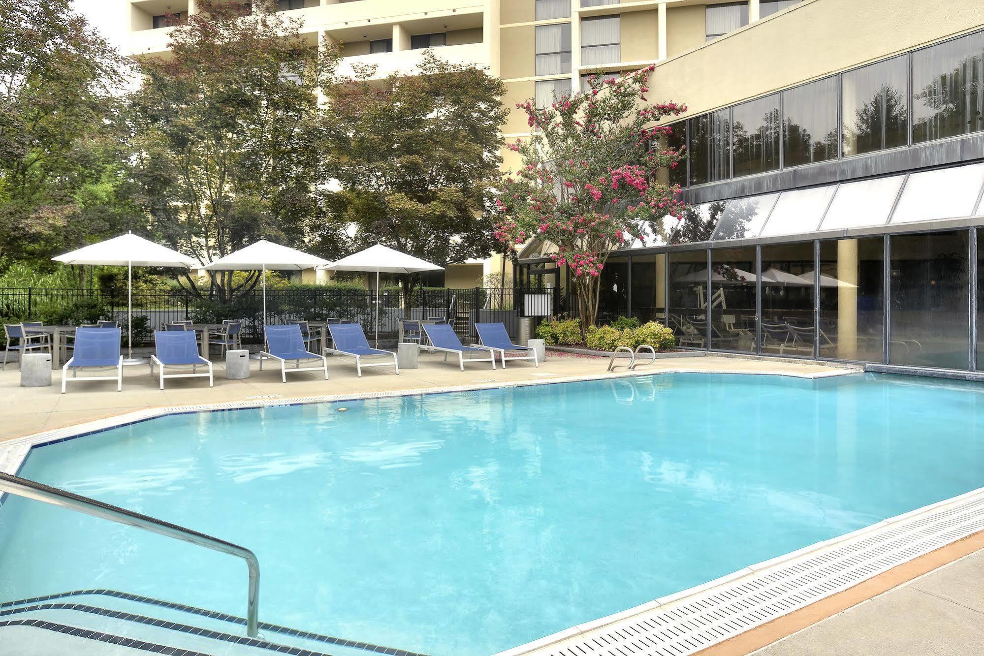 Отель Greensboro-High Point Marriott Airport Экстерьер фото